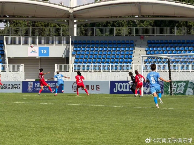 河南女足3-0重庆奥体 10胜3平不败收官领跑女甲 河南女足3-0重庆奥体 10胜3平不败收官领跑女甲