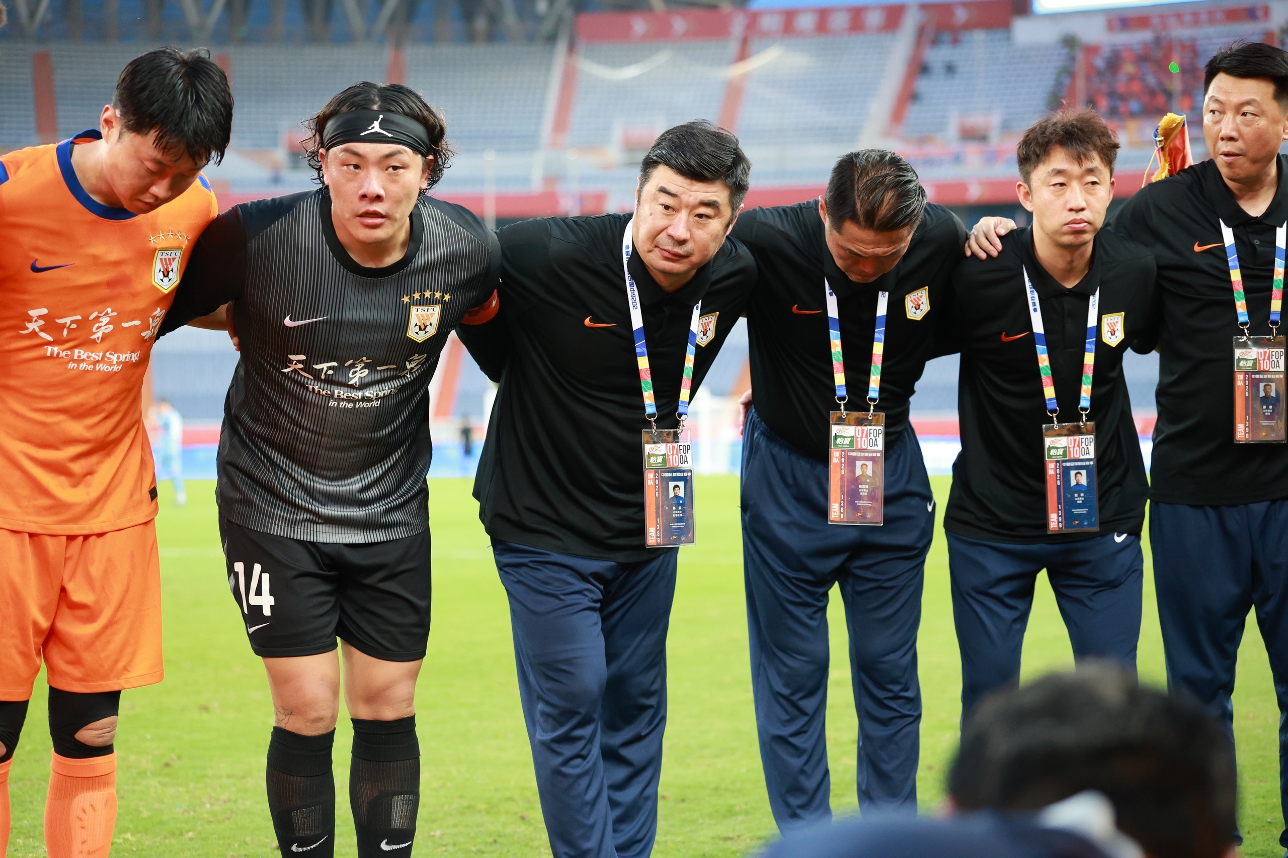 仅22人合练！泰山伤病潮袭城，夏窗4将离队1人撤销注册