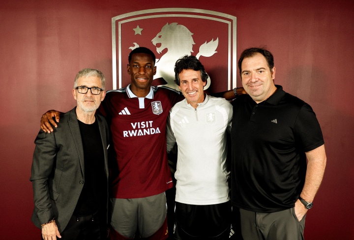 BBC：杰克逊持球推进、串联组织能力更为出众，进攻覆盖范围更广