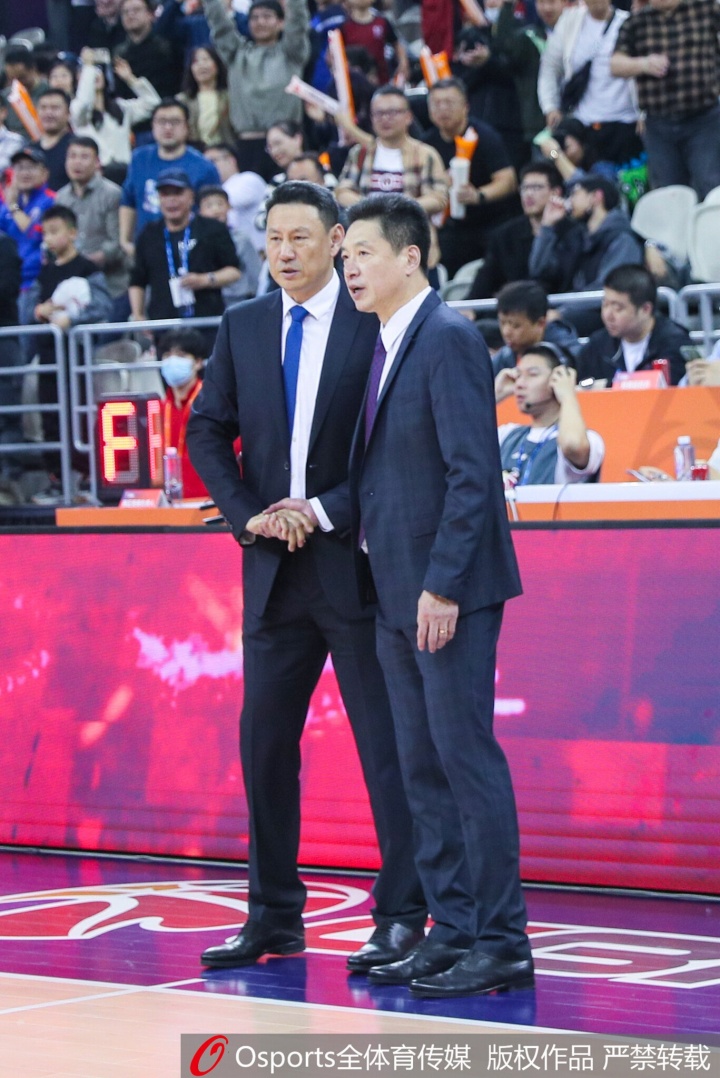 京媒:李楠着力提速追求跑轰打法&首钢夏联主要考察轮换球员