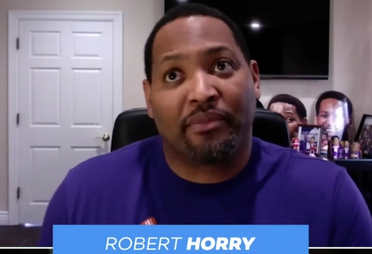 霍里：1995年我尾骨骨折还坚持上场并夺冠 现在的球员太弱了