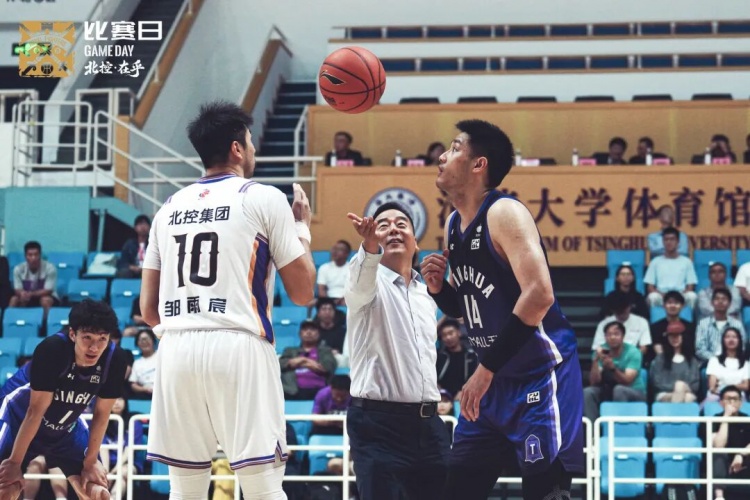 北控男篮造访百年名校 为备战洲际杯鸣响前奏曲 北控男篮造访百年名校 为备战洲际杯鸣响前奏曲